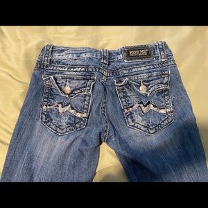 Miss Me jeans. Size 27. Straight leg. Distressed.